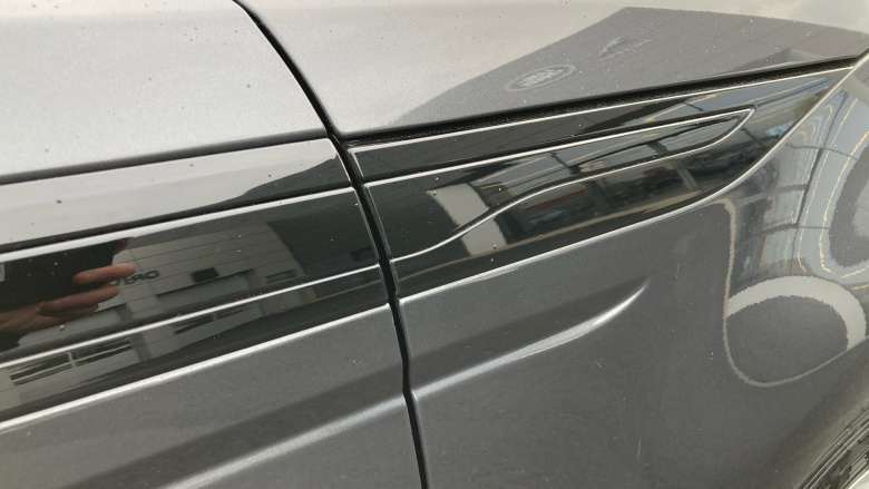 Land Rover Range Rover Evoque 2.0 D150 R-Dynamic S 5dr Auto Diesel Hatchback